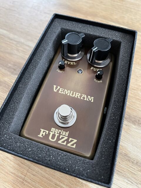 ☆ペダル検証 第158段 Vemuram Myriad Fuzz編 : ジナパパ一家の何て