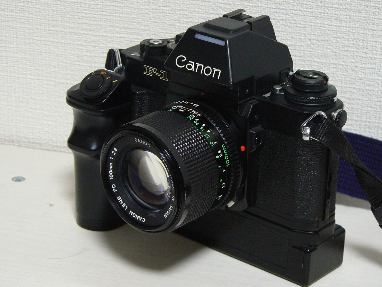 第383回目 キヤノンNew F-1 : ポンコツとうさんの「カメラの写真」