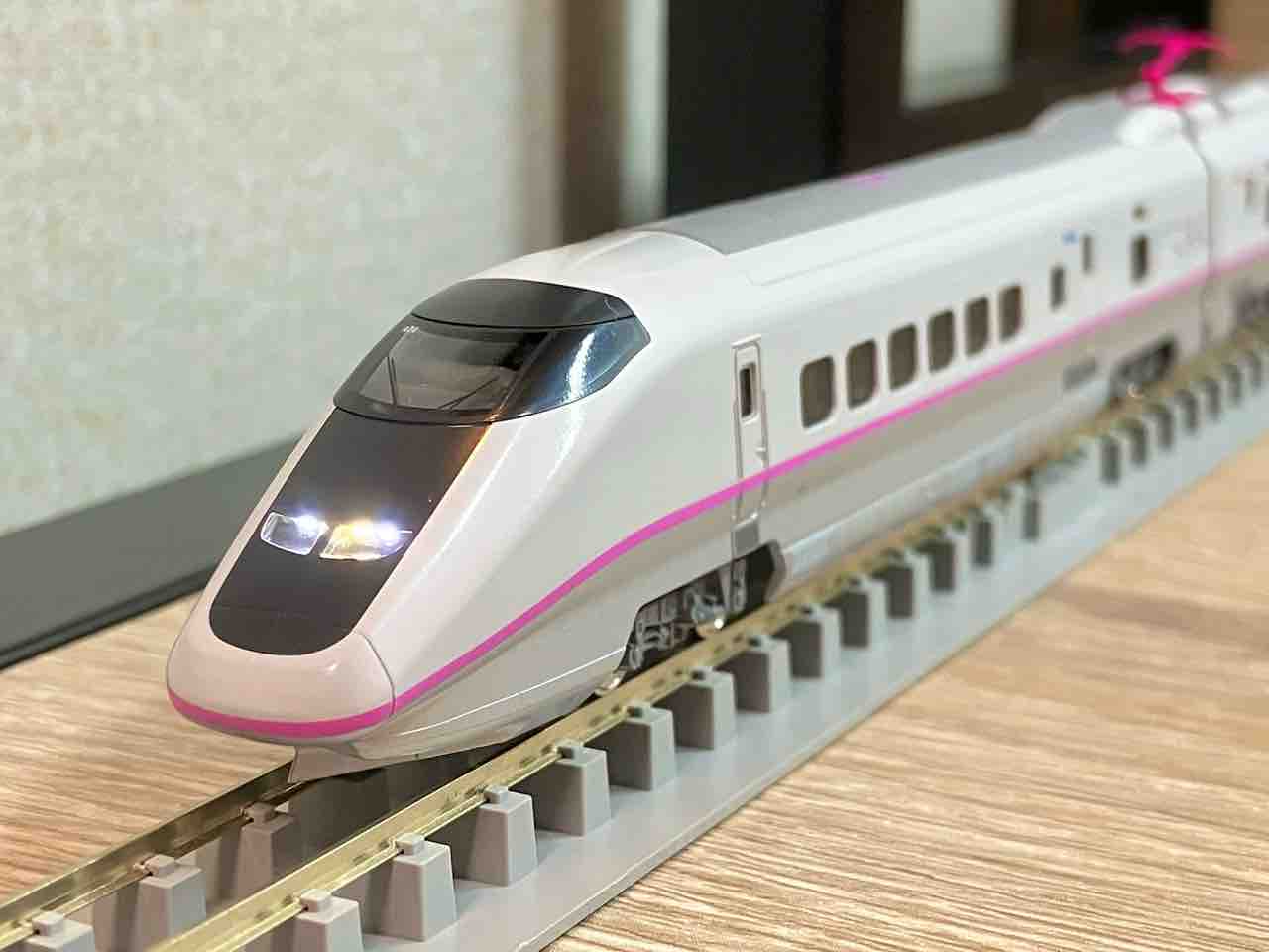 KATO E3系秋田新幹線こまち 入線！ - れいるのおと