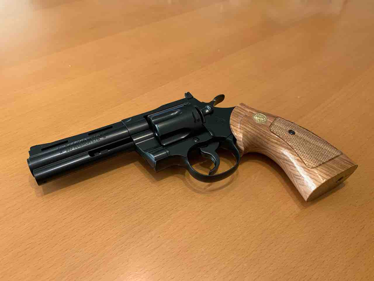 東京マルイ コルト パイソン 4インチ : 気ままにエアガンレビュー