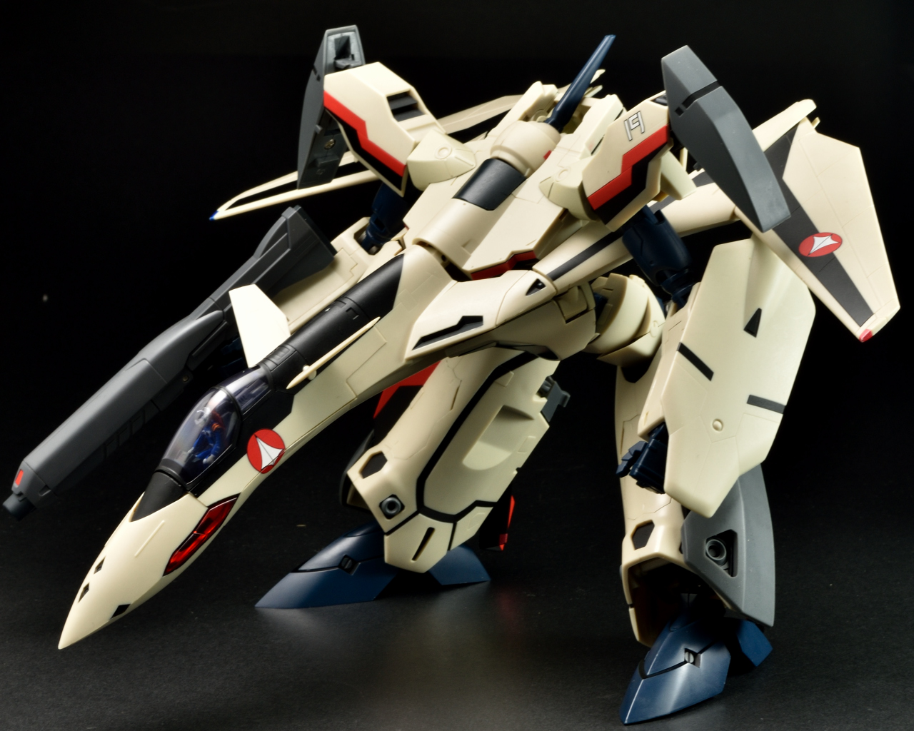 アルカディア 1/60 完全変形 YF-19 with ファストパック レビュー その