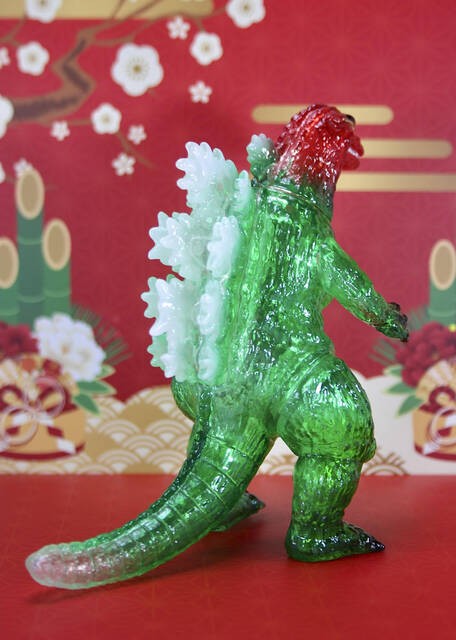 BASE店限定】ミドルゴジラお正月限定ソフビ登場！ : CCPJAPAN