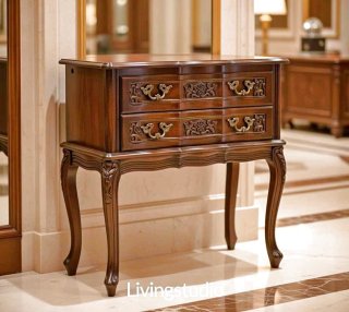 Claudio Saoncella クラウディオ（イタリアクラシック家具、ヴェローナ