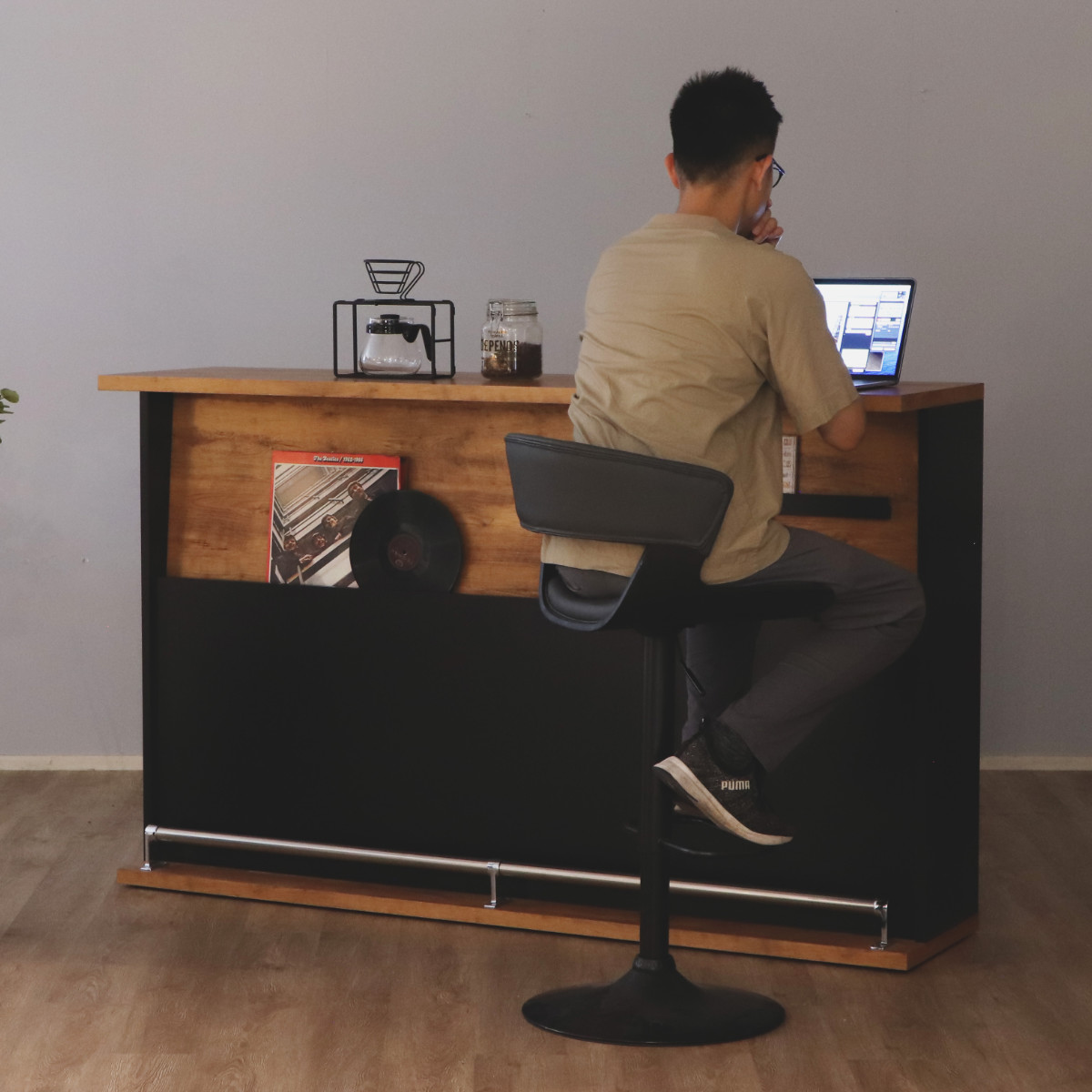 カウンターテーブル 大容量収納 足置き付き 木目調 高さ105cm （ 幅