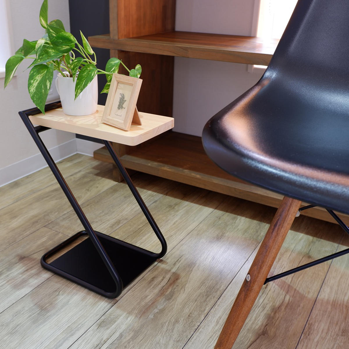 サイドテーブル 天然木天板 アイアン脚 ロータイプ 幅31cm （ ナイト