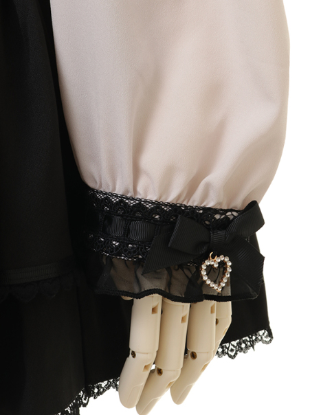 BIGリボンオープンショルダーブラウス ｜ LIZ LISA（リズリサ）公式