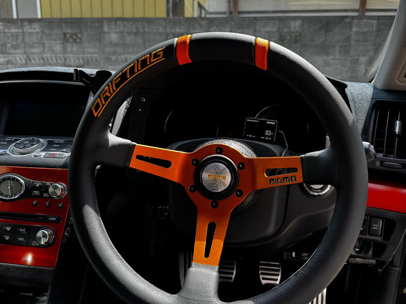 スカイラインクーペのMOMOステアリング・ハンドル交換・正規品・33φ