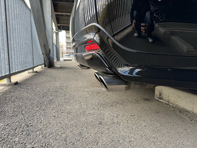 クラウンマジェスタ 210系のコーナーポールに関するカスタム・ドレス