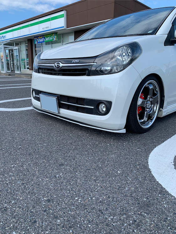 ミラカスタムのﾐﾗｶｽﾀﾑL275S・インナーブラック・ヘッドライト・いつも