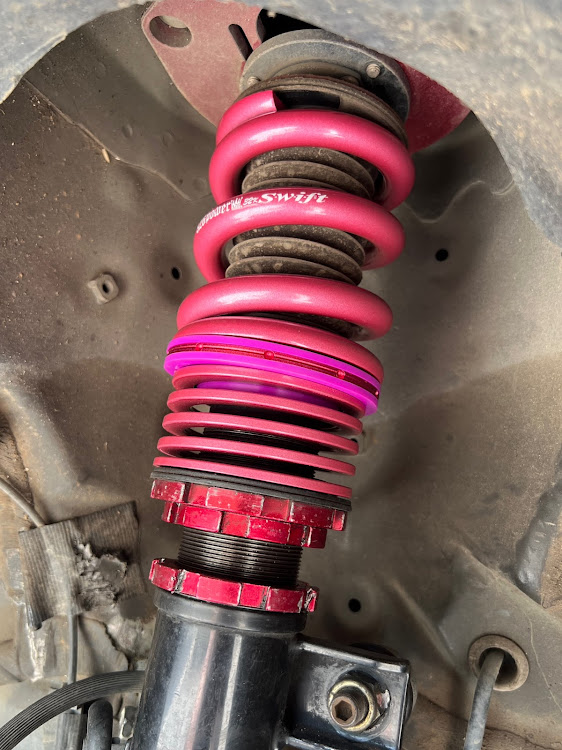 ヴォクシーの326power・マジバネ・ヘルパースプリング・乗り心地改善