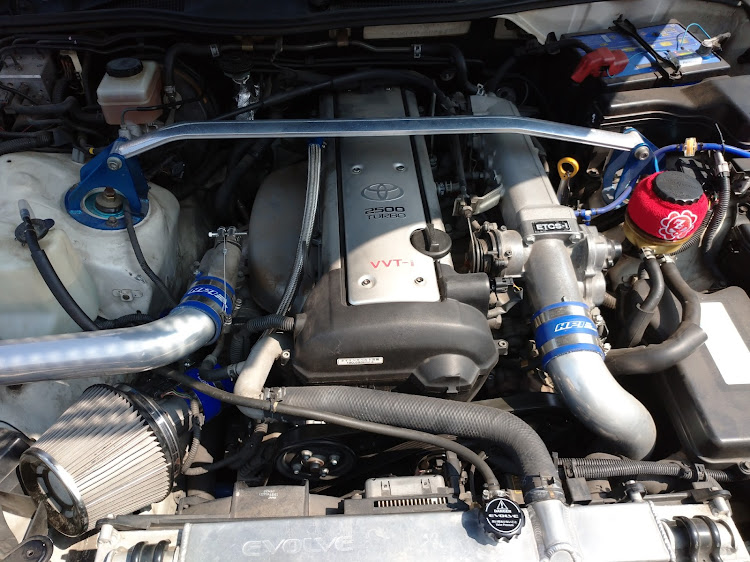 マークIIのダイレクトサクション・エンジンルームスッキリ化・アールズ