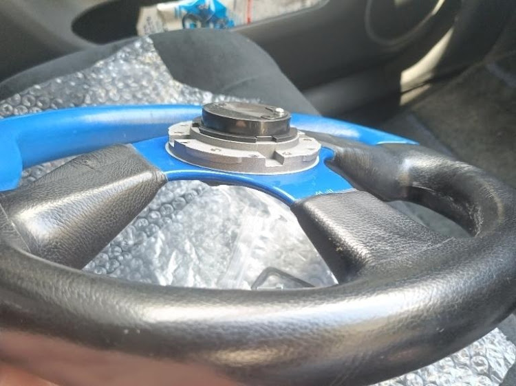 スイフトスポーツのクイックリリース・薄型クイックリリース・ショート