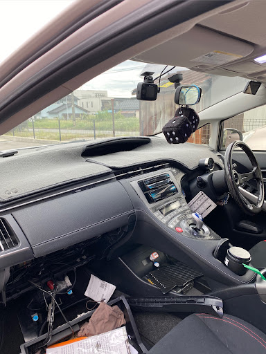 プリウスのムーンアイズ・ダッシュマットに関するカスタム事例｜車の