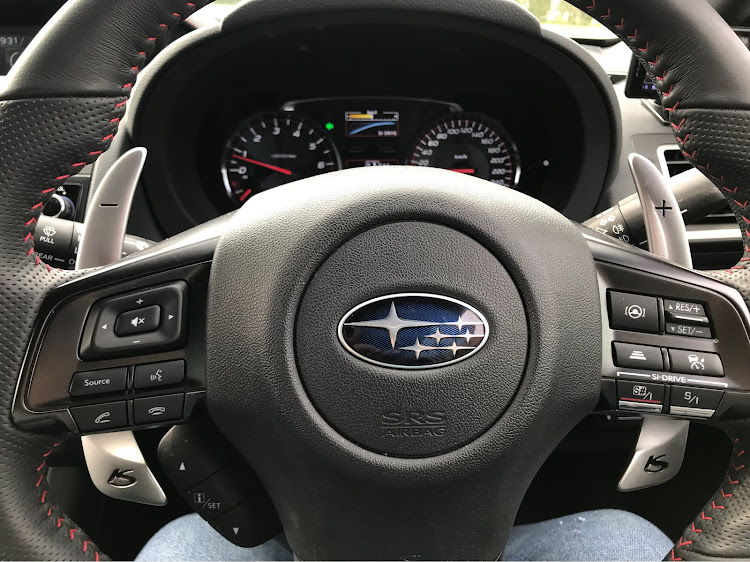 WRX S4のロングパドルシフトに関するカスタム事例｜車のカスタム情報は