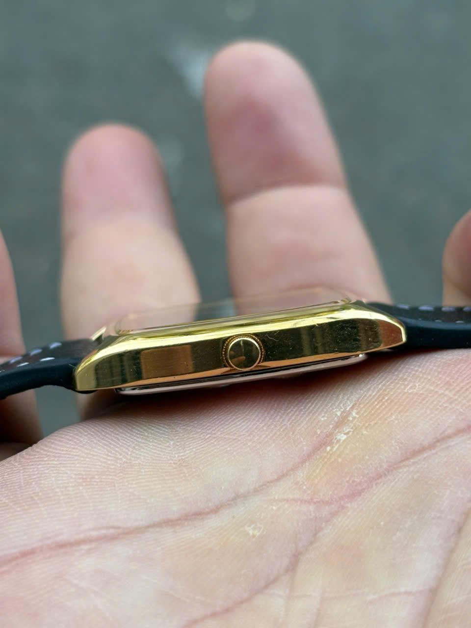 Vintage SEIKO H601-5050 ANALOG/DIGITAL Watch, made in Japan / case