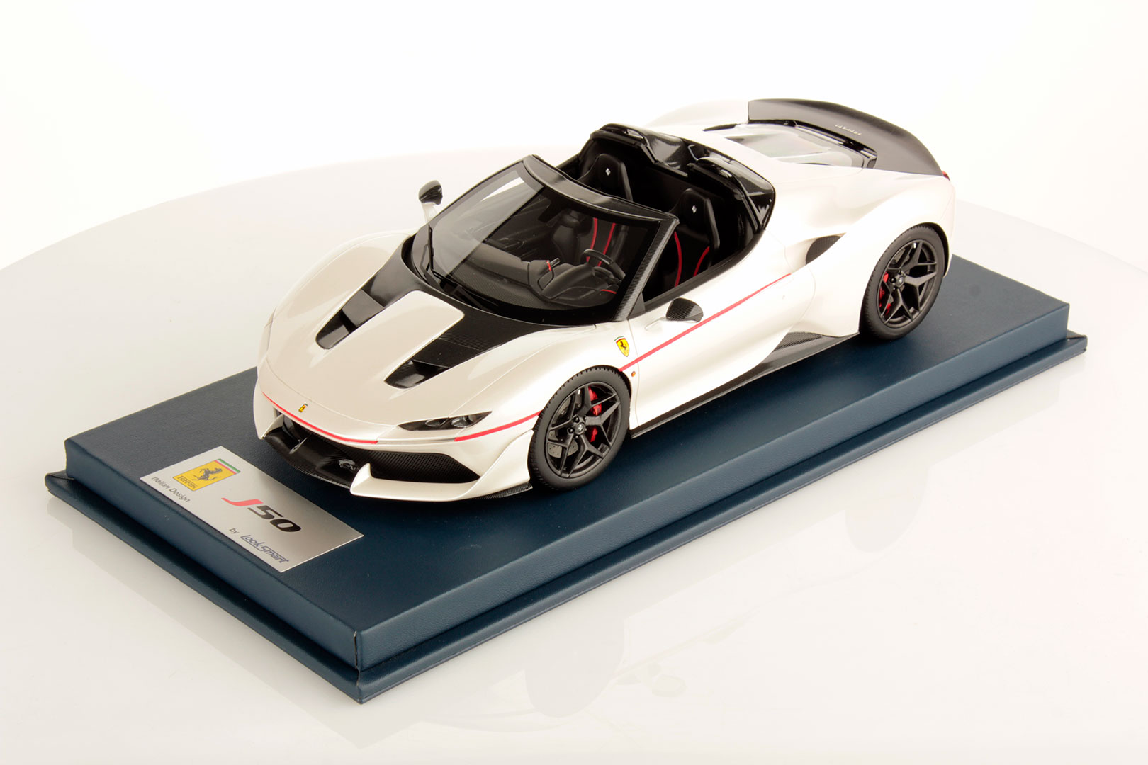 ferrari-j50-118-white_01.jpg