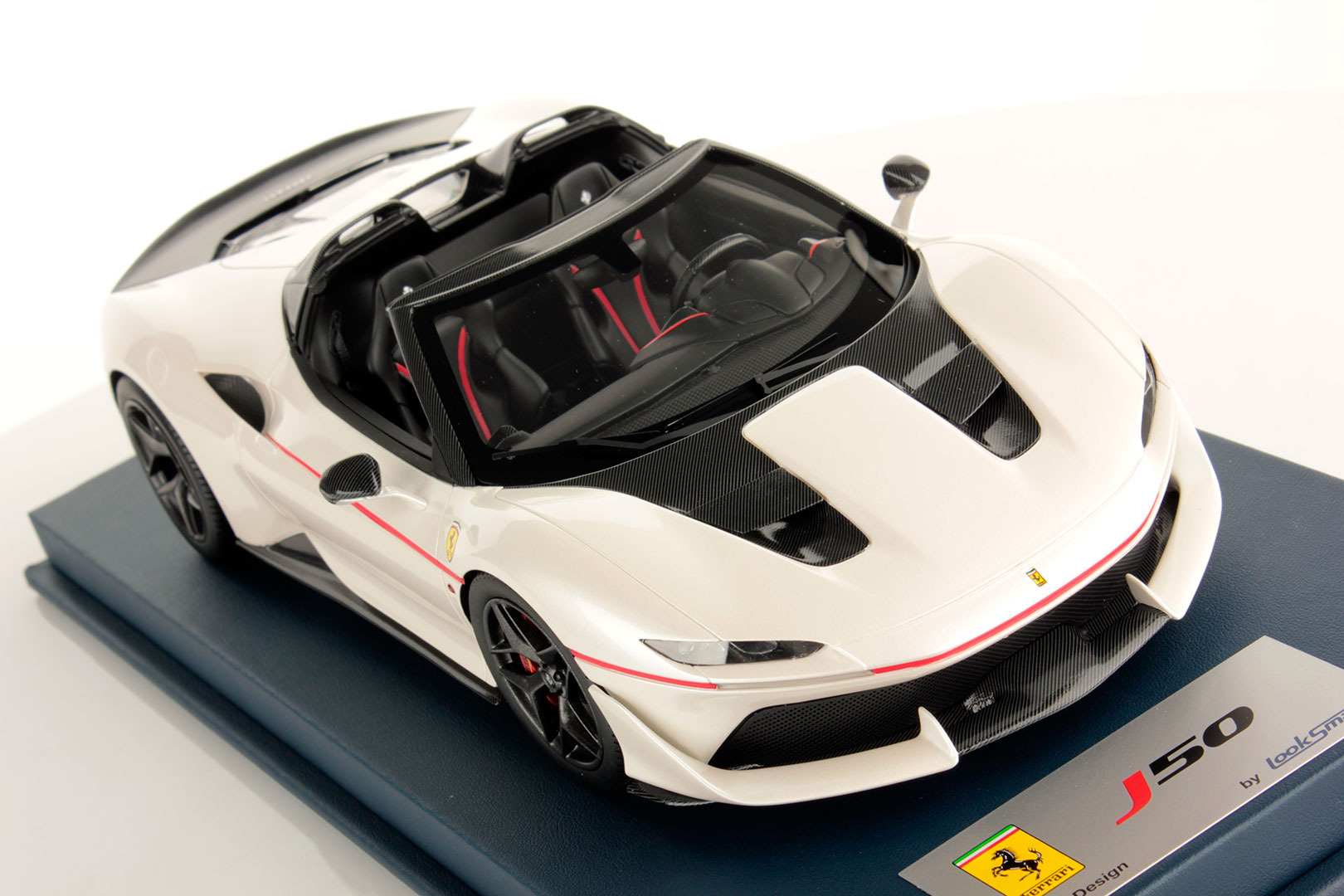 Ferrari J50 1:18 - Looksmart Models
