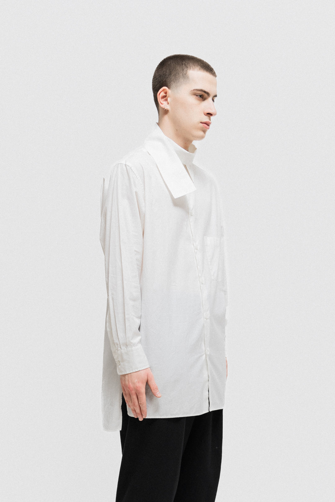 YOHJI YAMAMOTO POUR HOMME - FW19 Long cotton shirt with a scarf