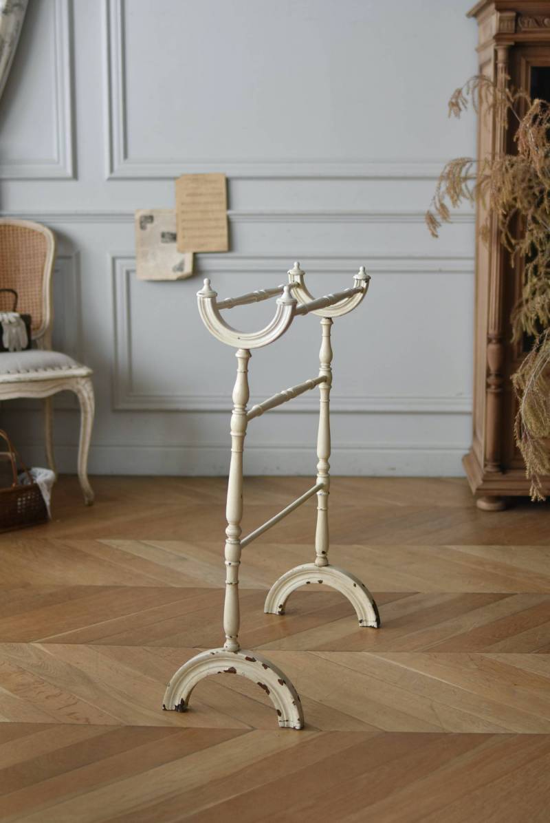 フランスアンティーク家具 タオルハンガーラック.2 フレンチシャビー