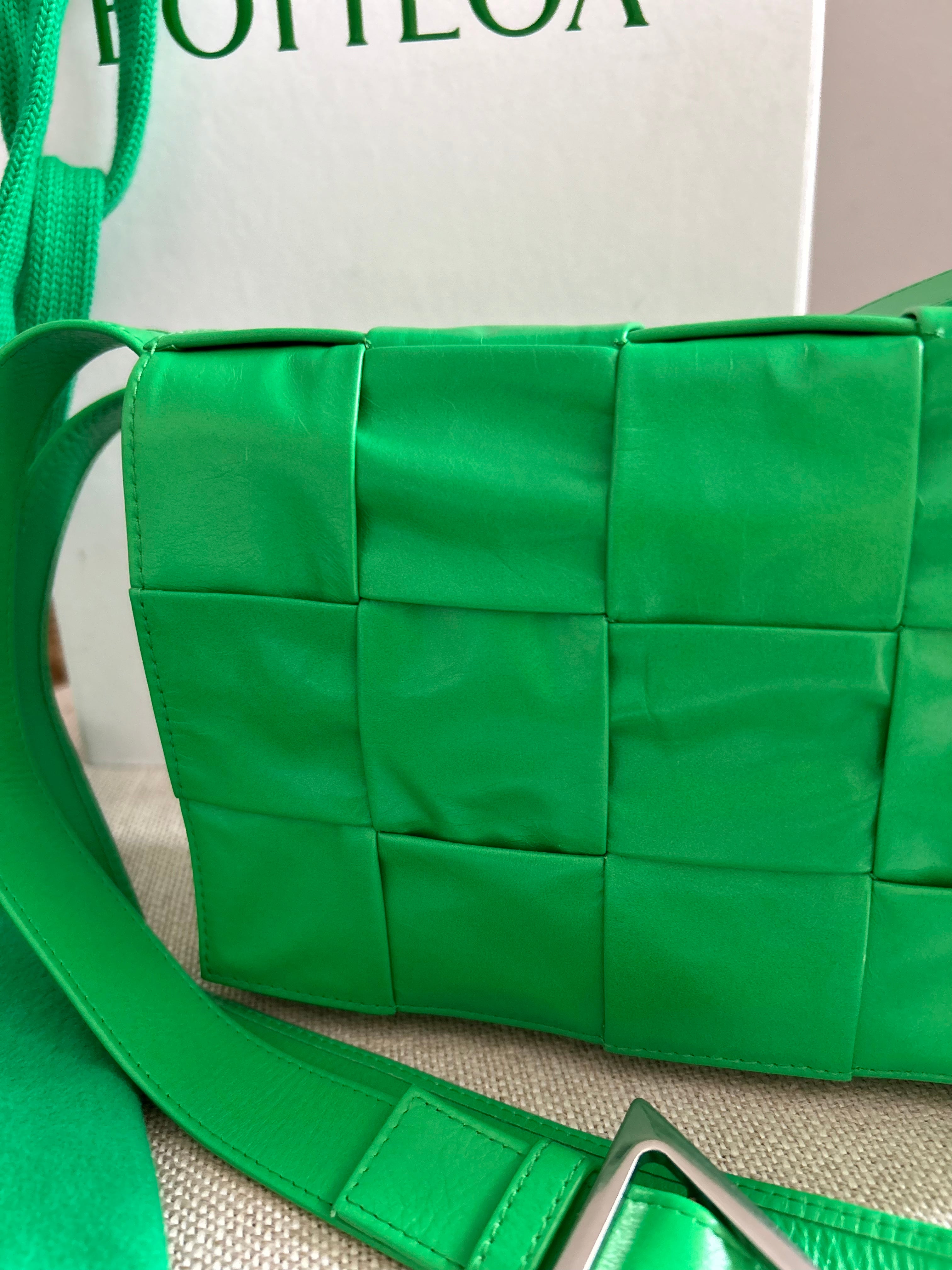 Bottega Veneta Cassette, Intrecciato - Medium – lori's luxuries