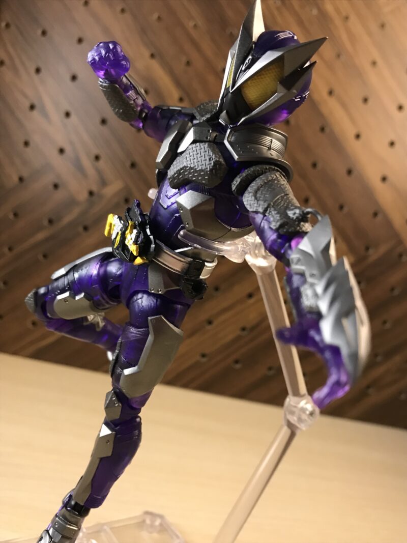 S.H.Figuarts 仮面ライダー滅 スティングスコーピオン（クリアパープル