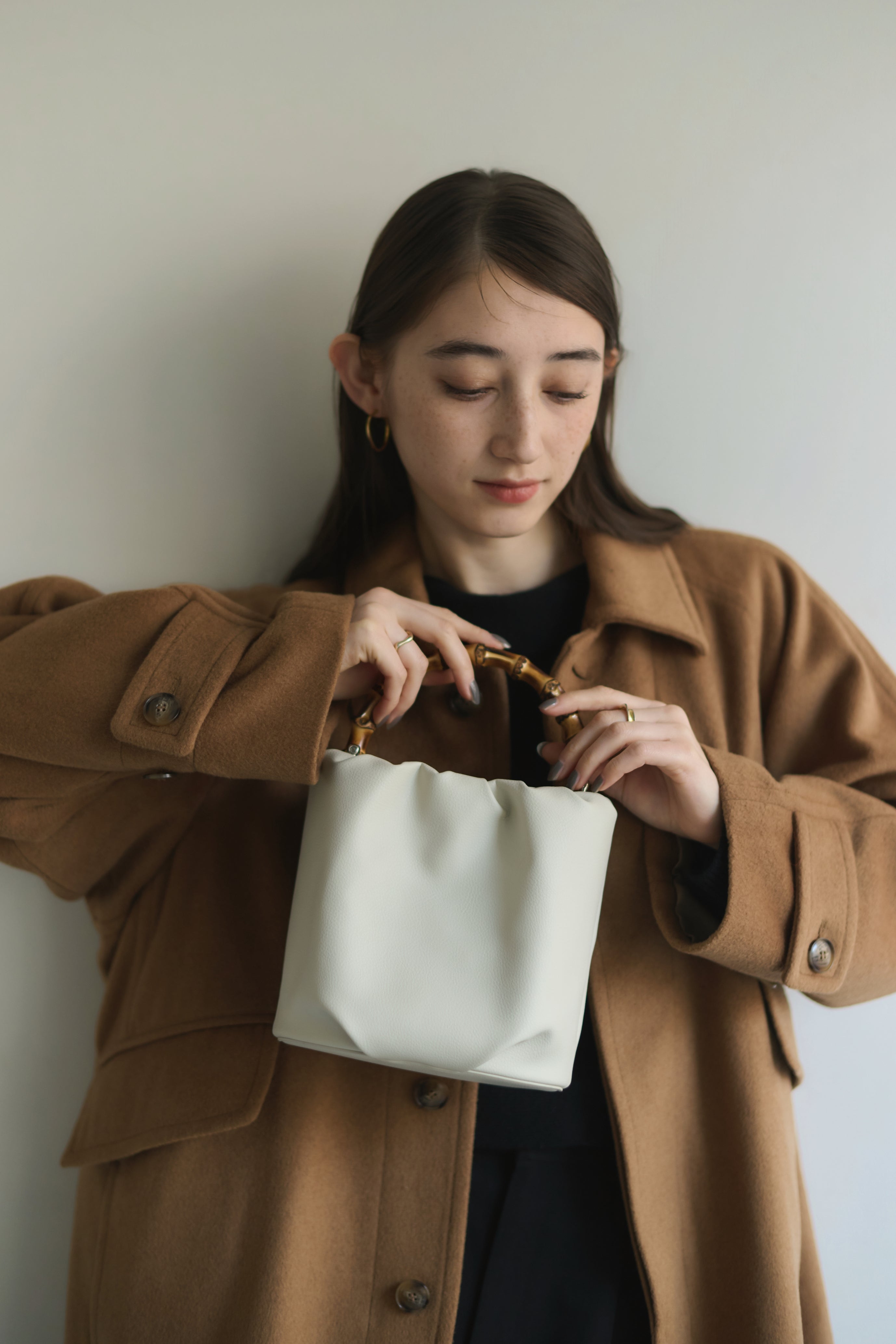国産アップルレザー製「Apple 4Way Gather Bag」| LOVST TOKYO
