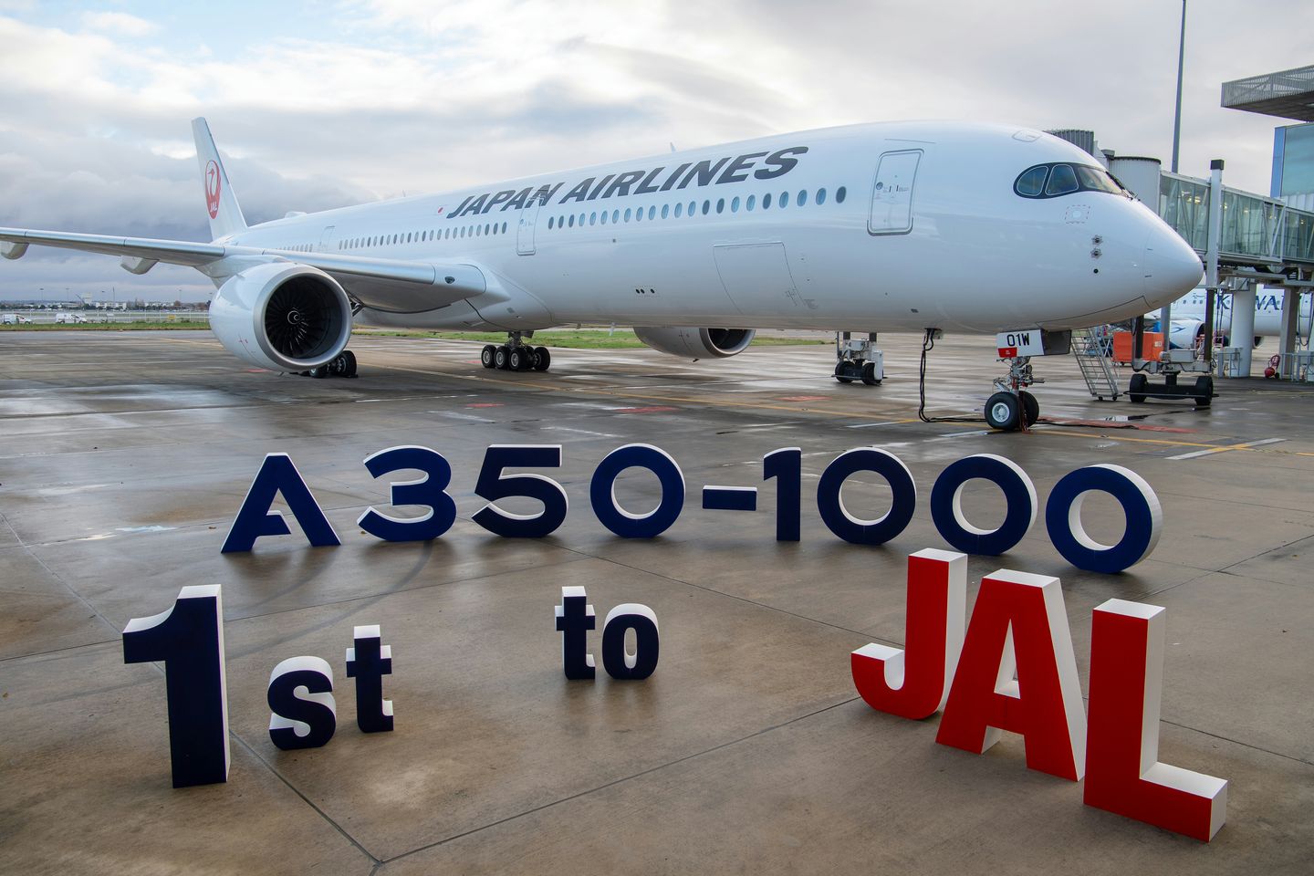 Japan Airlines Has Taken Delivery Of The First Airbus A350-1000