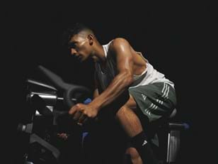 Les Mills BODYSTEP太ももとヒップの筋肉を引き締めるプログラム。最大