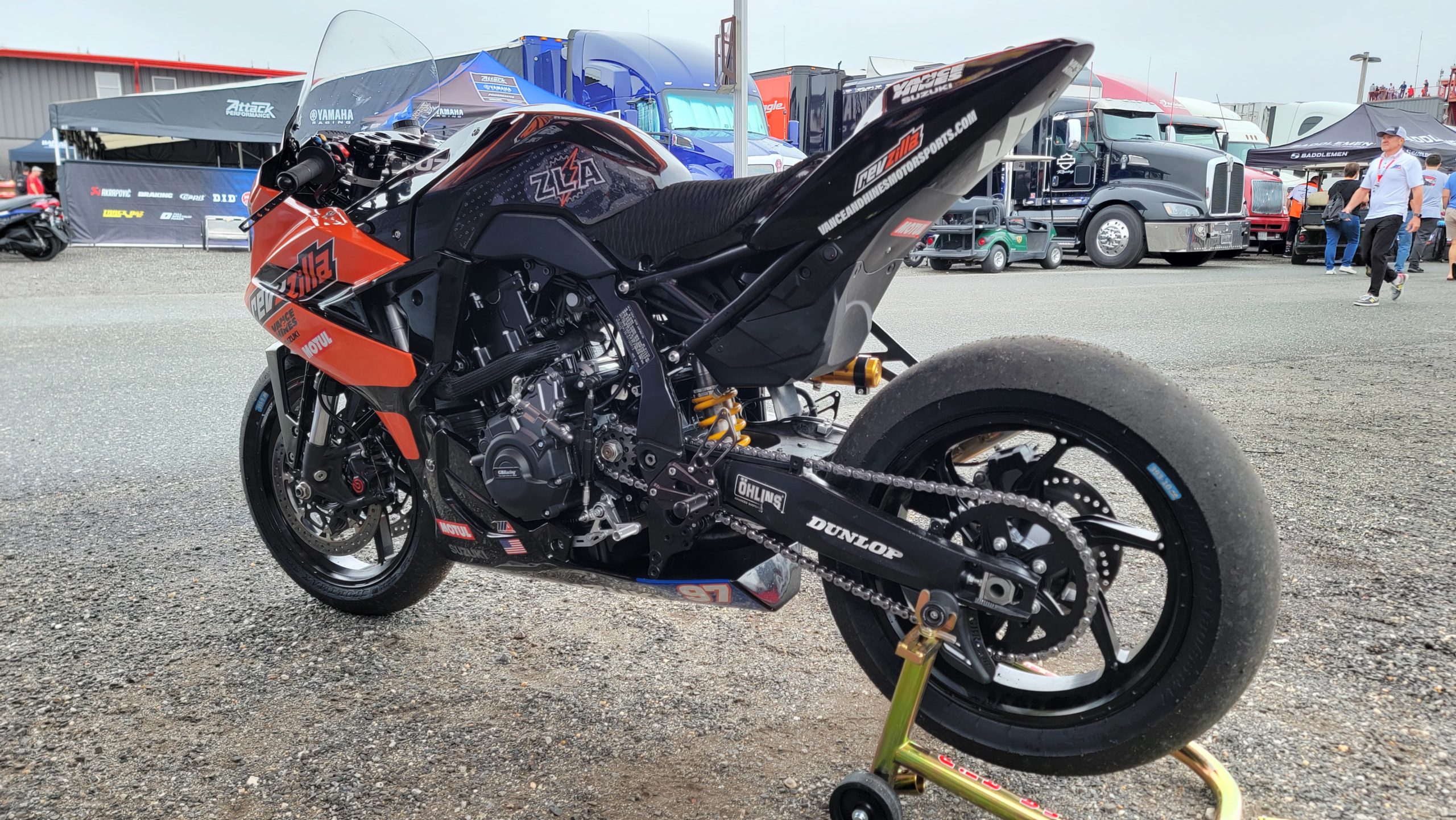 Vance & Hines RevZilla Suzuki GSX8R MotoAmerica Twins Cup race by