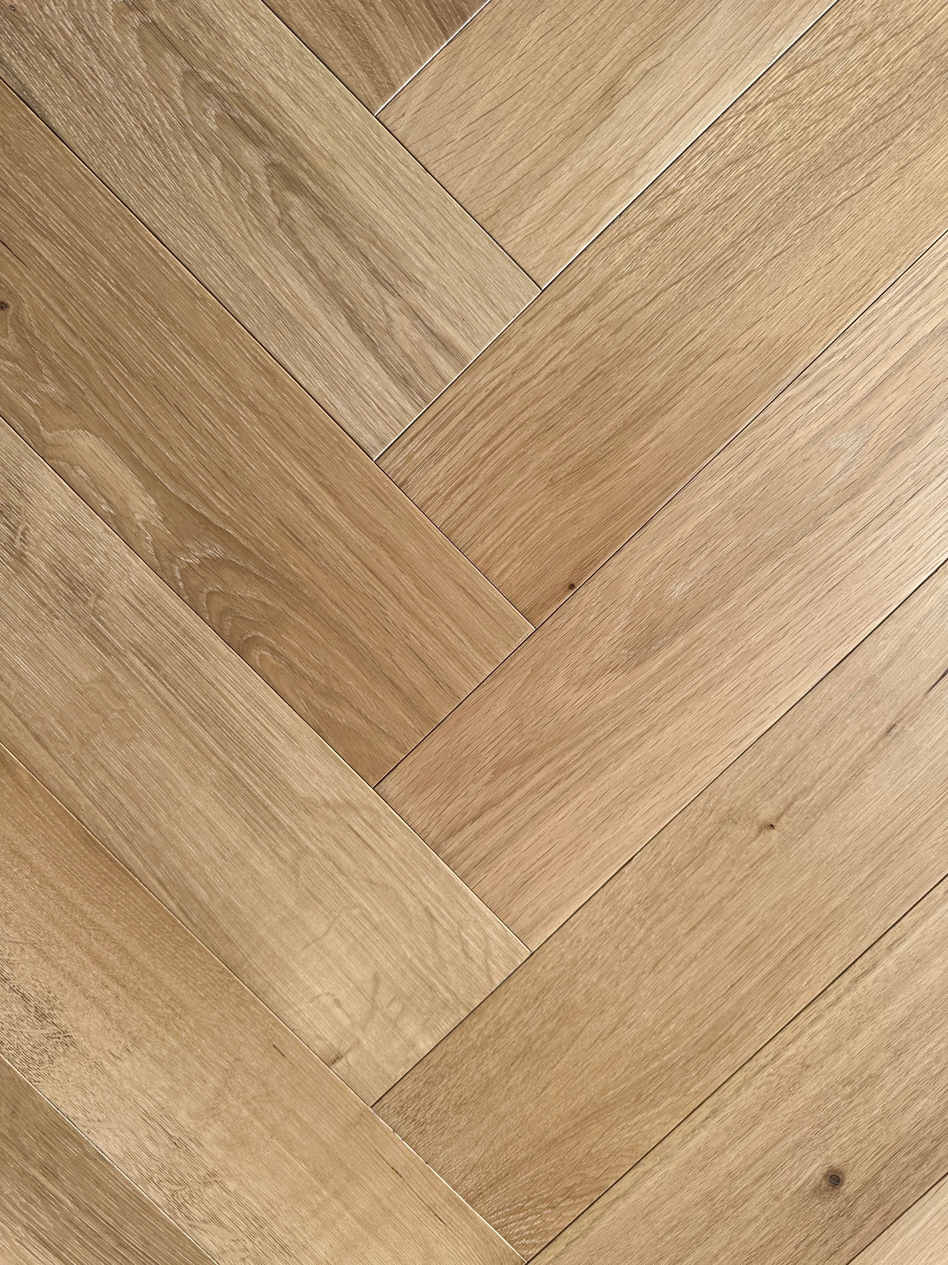 D'Vine French Oak Herringbone - Sample 12