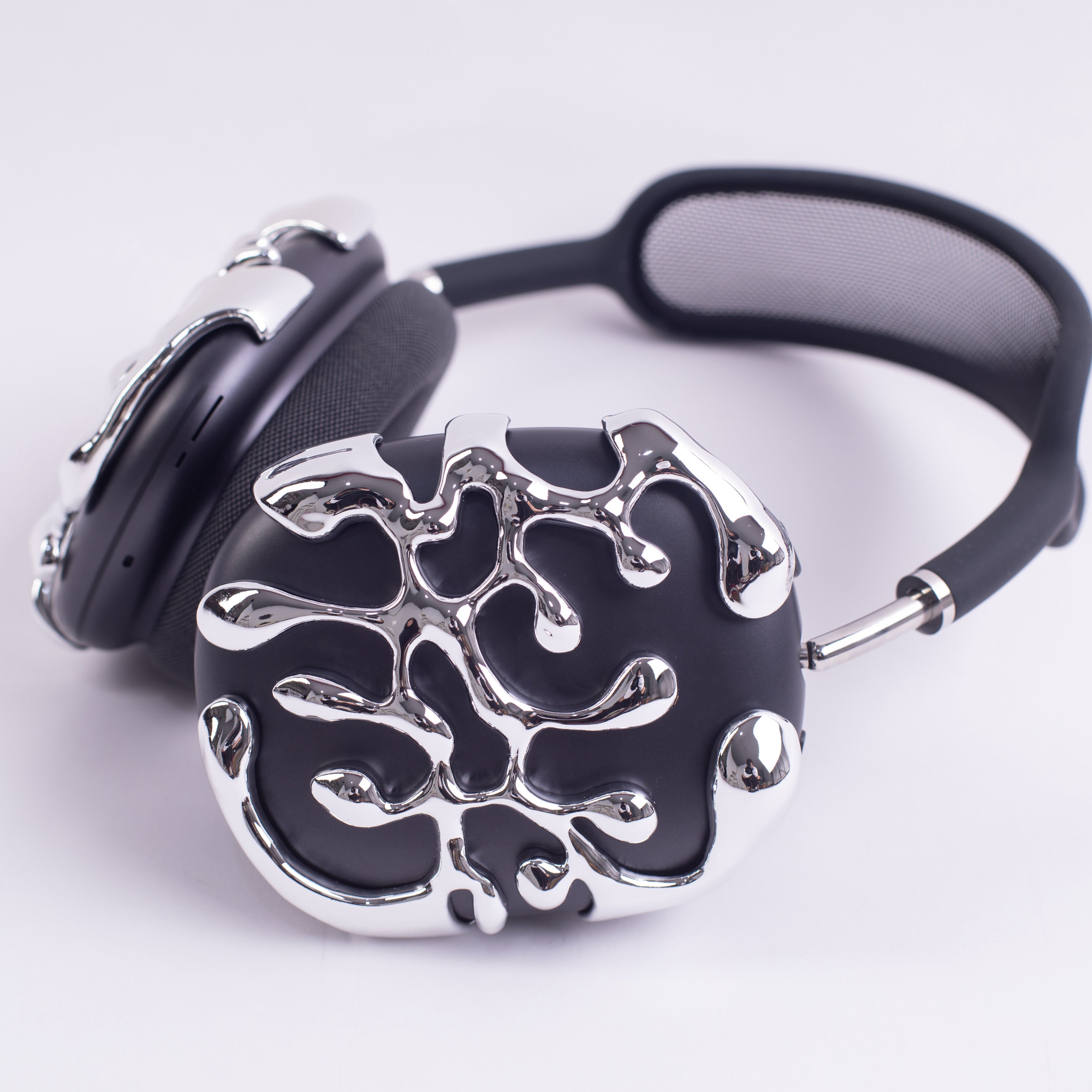 Water for AirPods Max – Lux or Bliss