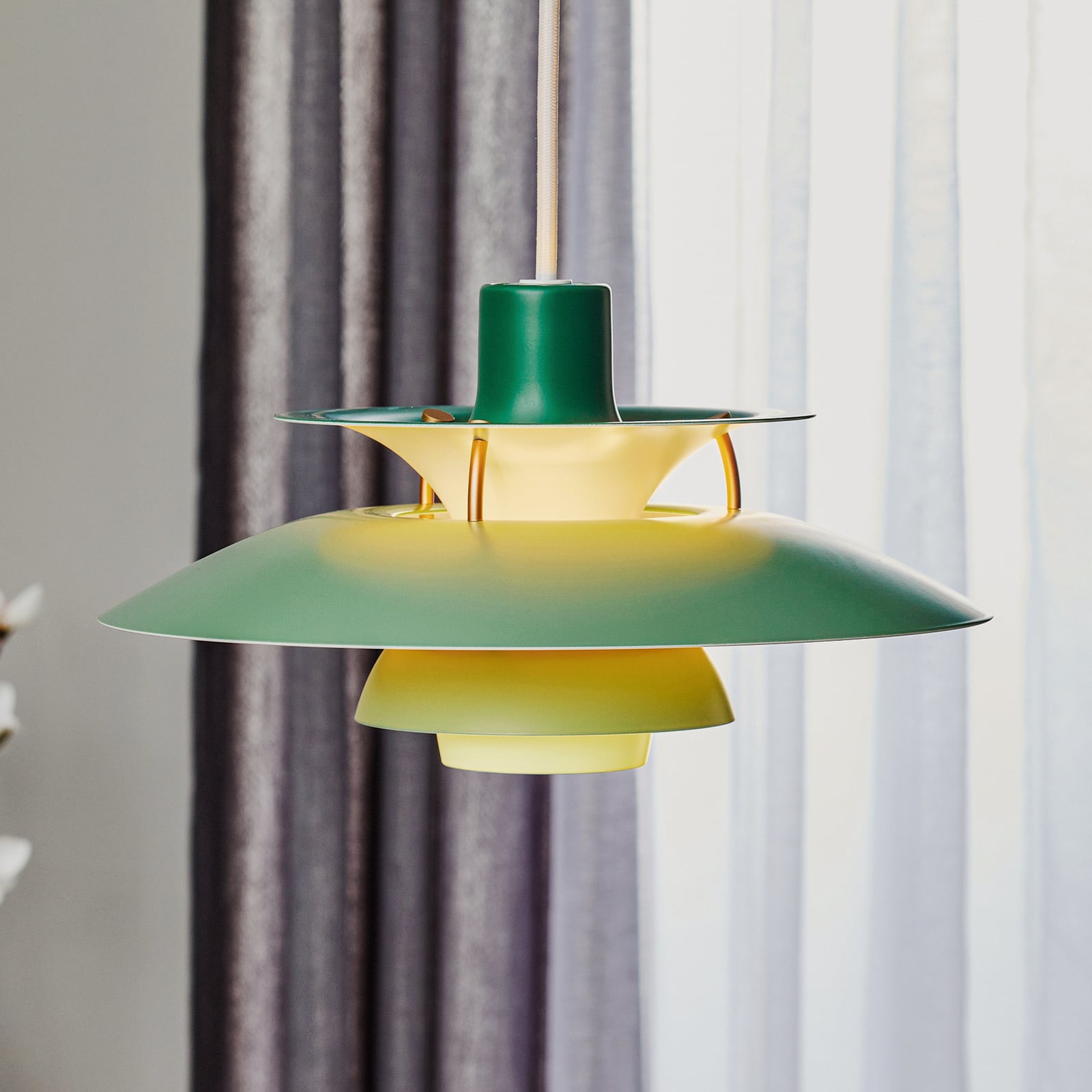 Louis Poulsen PH 5 Mini - hanging light, green | Lights.co.uk