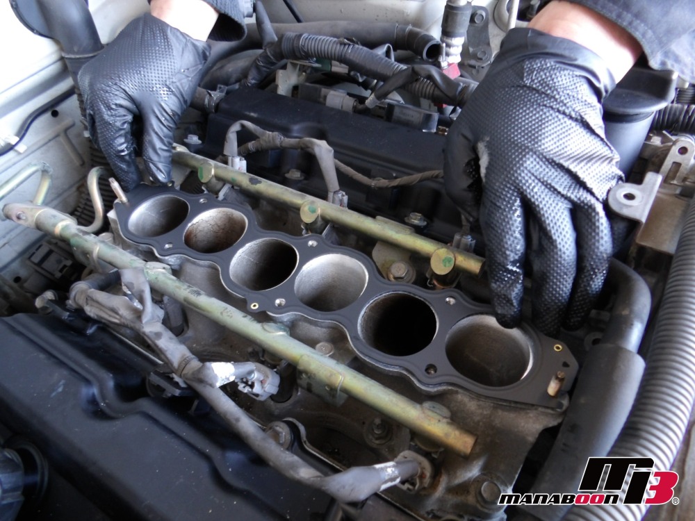 Z33】フェアレディZのタペットカバーパッキン交換です。〜其の2