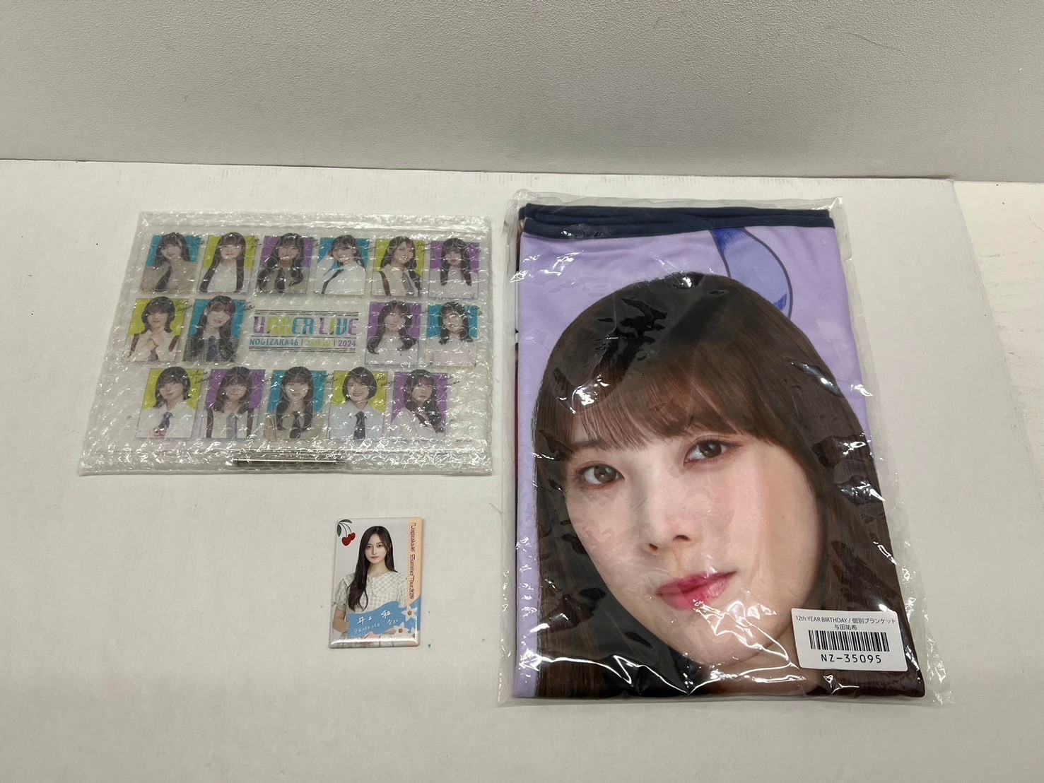 アイドル】乃木坂46 公式グッズお売りいただきました！□ - 万代書店