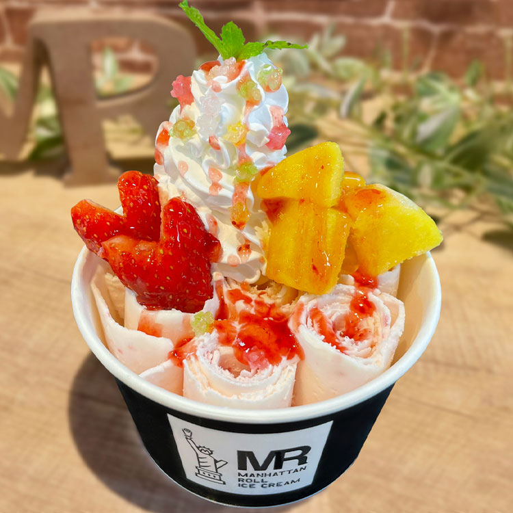 その着せ替え人形は恋をする×マンハッタンロールアイスクリーム