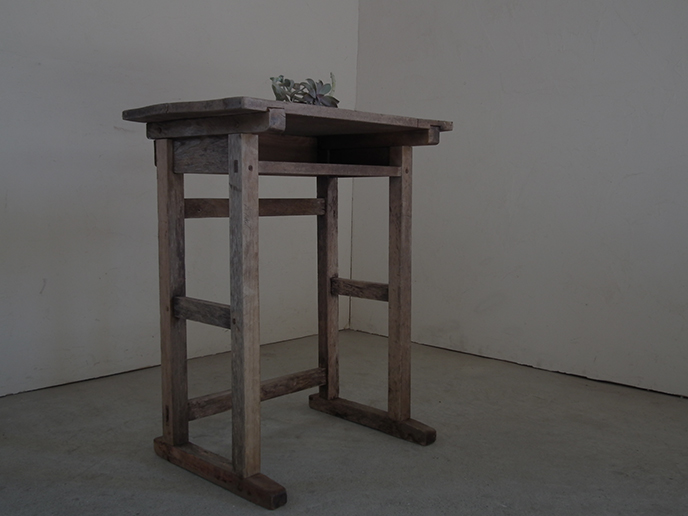 A02815 レトロ 昔の学校の古い木製学習机 デスク | MANSIKKA