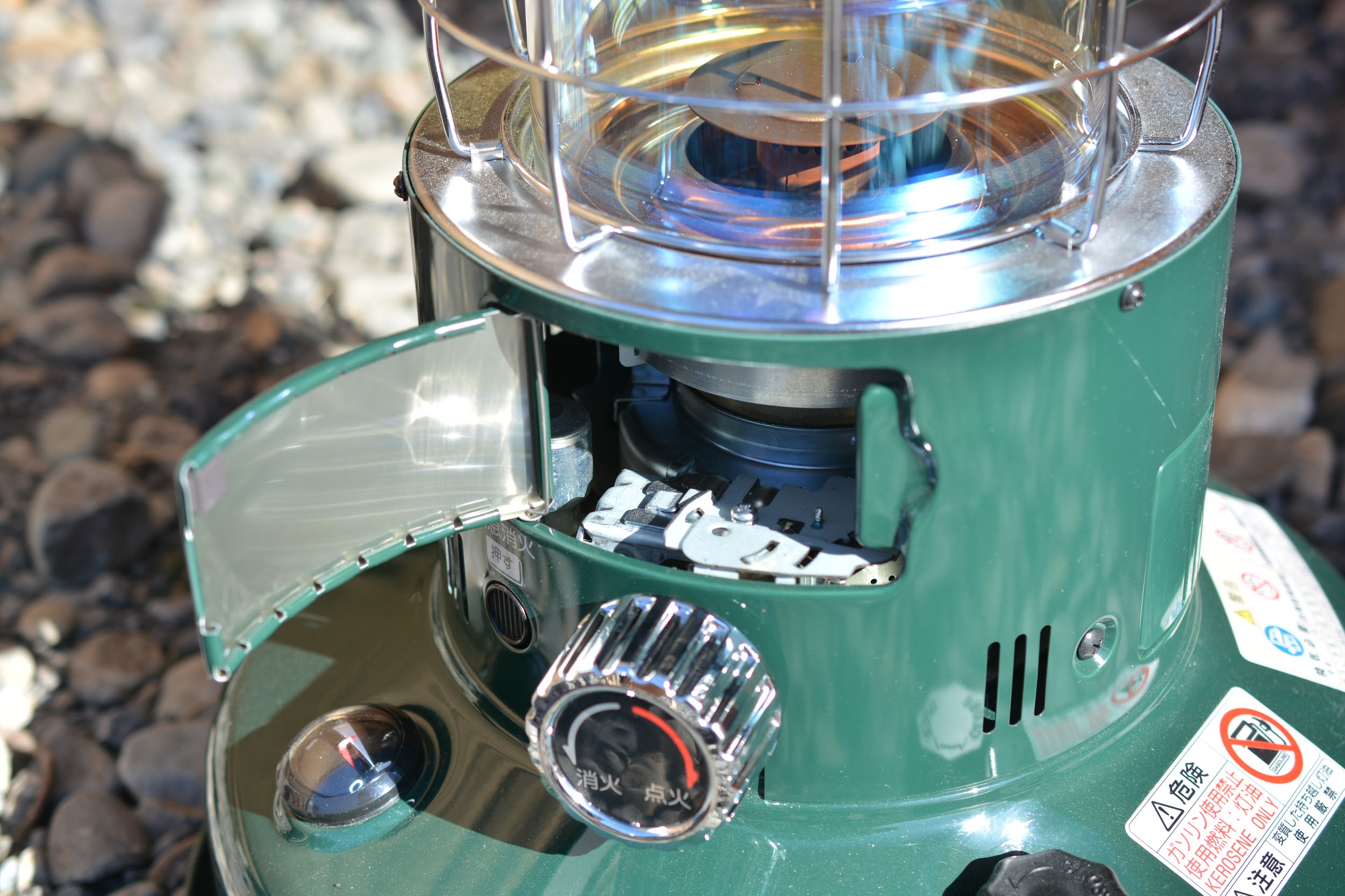 冬キャンプ用]トヨトミ レインボーストーブRL-250-G レビュー。光と熱