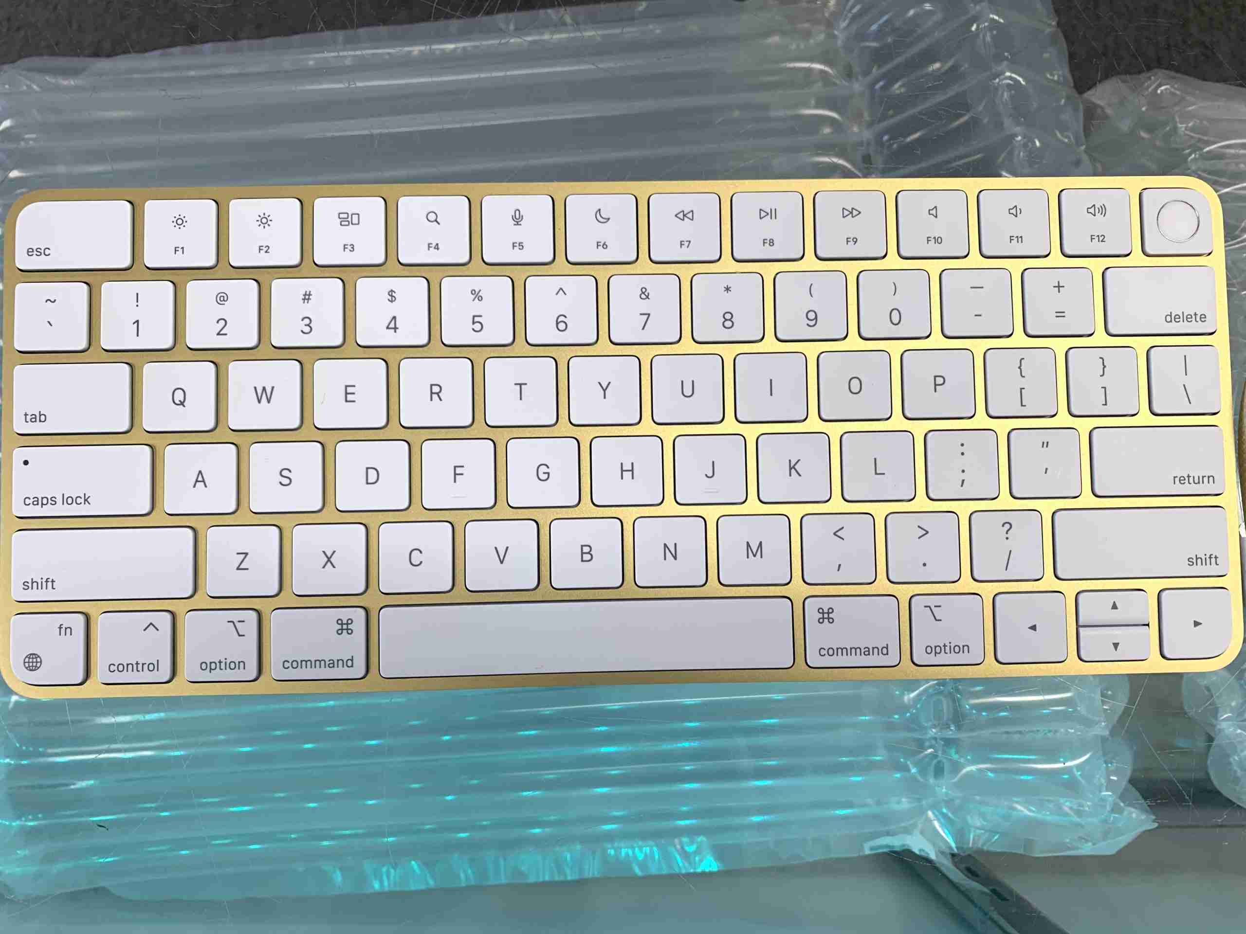 Genuine Apple magic keyboard with Touch ID for M1 Macs YELLOW