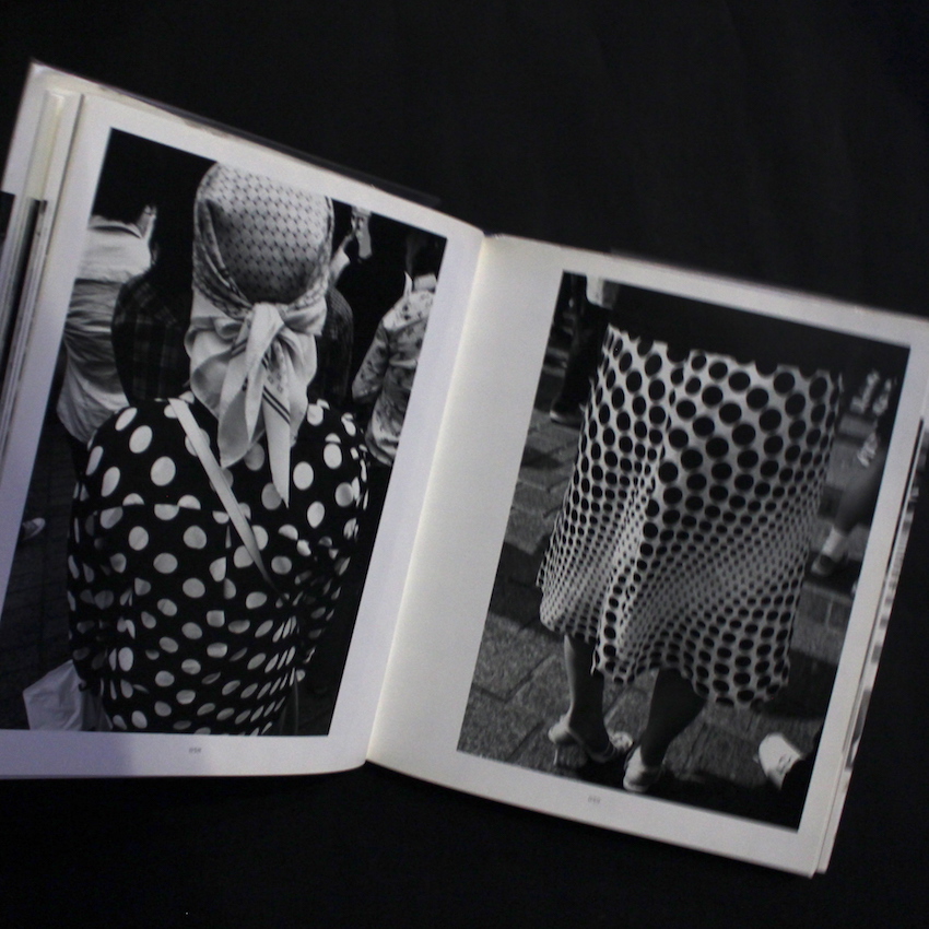 シブヤ、シブヤ / Shibuya, Shibuya（Signed, With OBI） - 石元 泰博