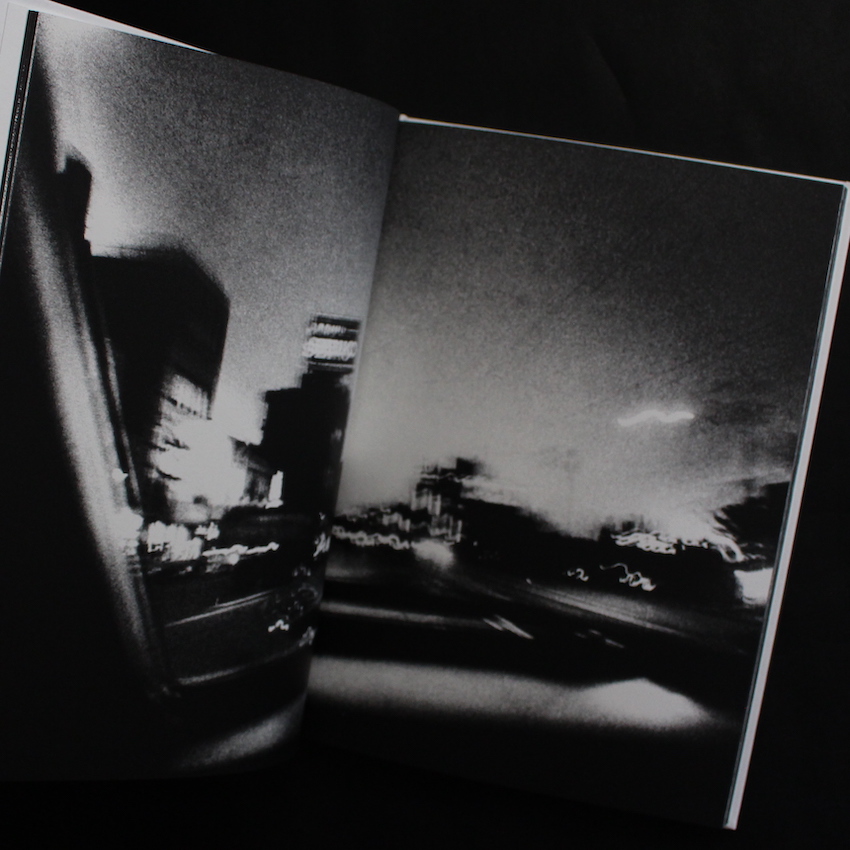 Daido Silk（White, Signed） - 森山 大道 / Daido Moriyama