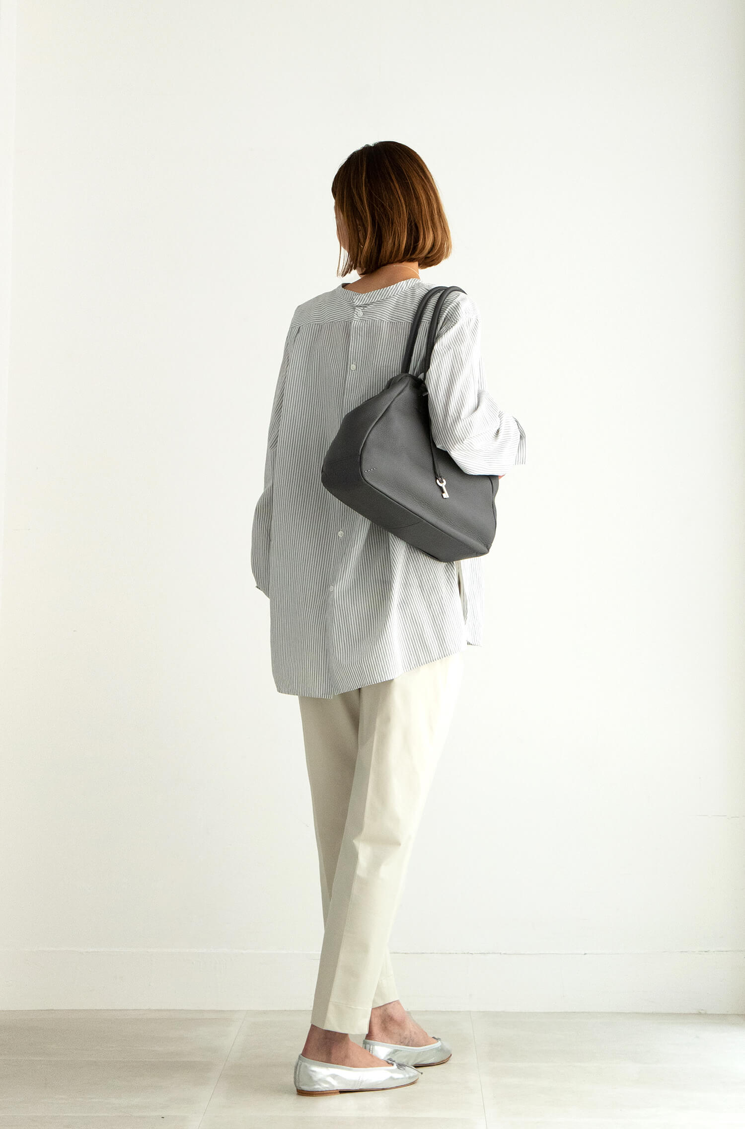 予約】3月下旬～4月初旬頃入荷予定「しっくりバッグ グレー