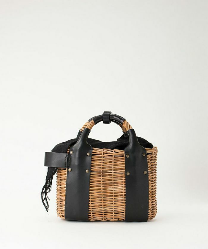 ebagos 【26SS 予約】2026年2月～9月末頃入荷予定オイルショルダーミニ