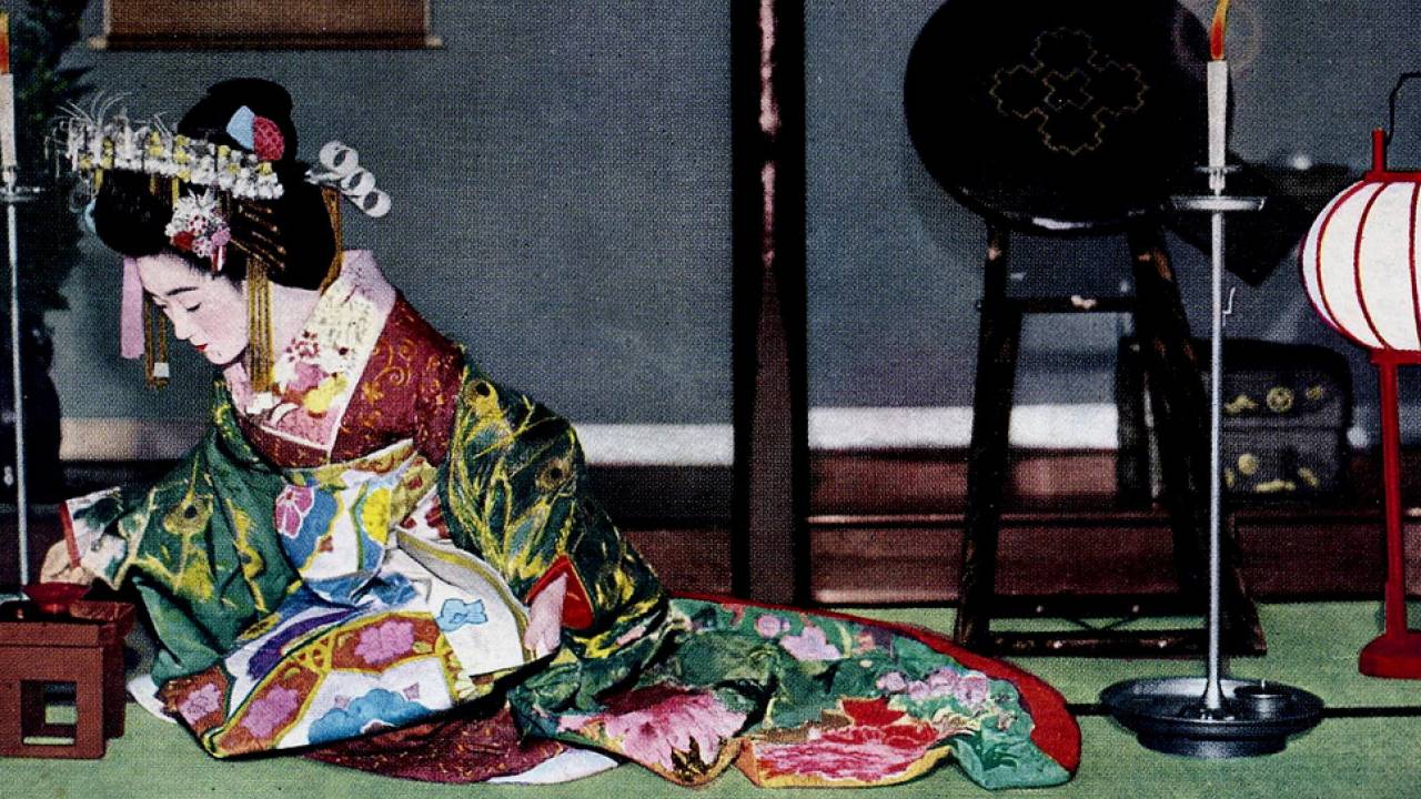 とっても華やか！カラー彩色された明治時代の芸者さんのステキ写真たち