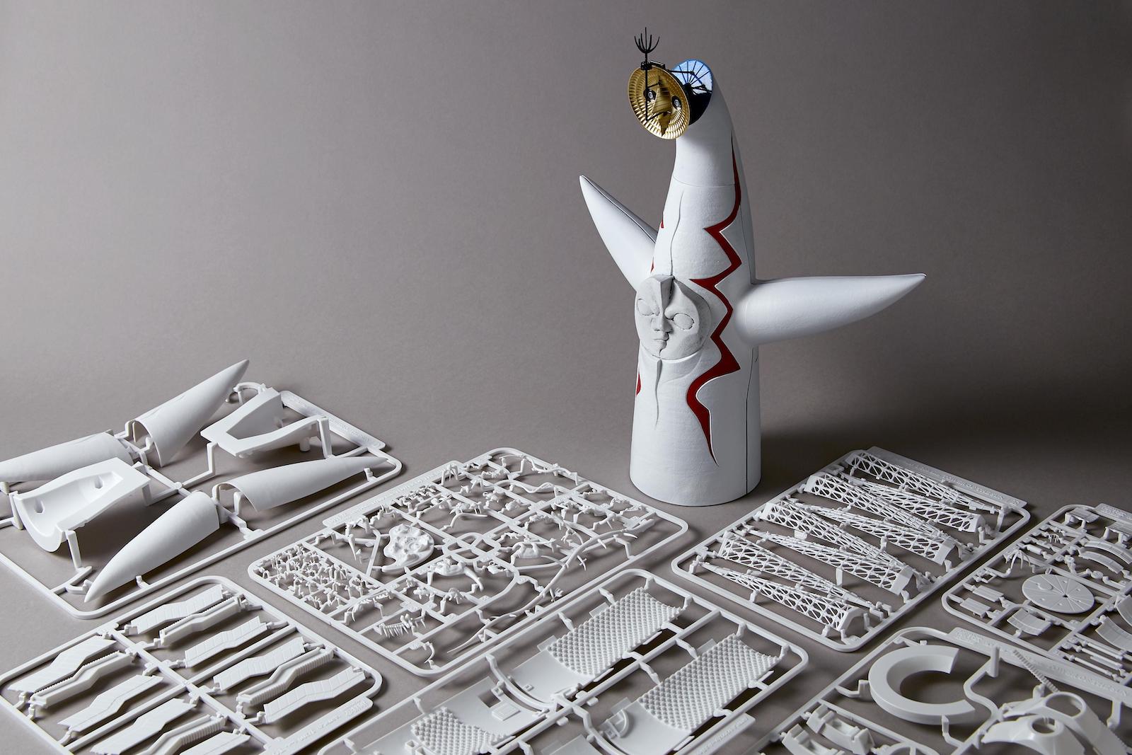 海洋堂から〈太陽の塔〉のプラスチックモデルが登場！ 塔内「生命の樹