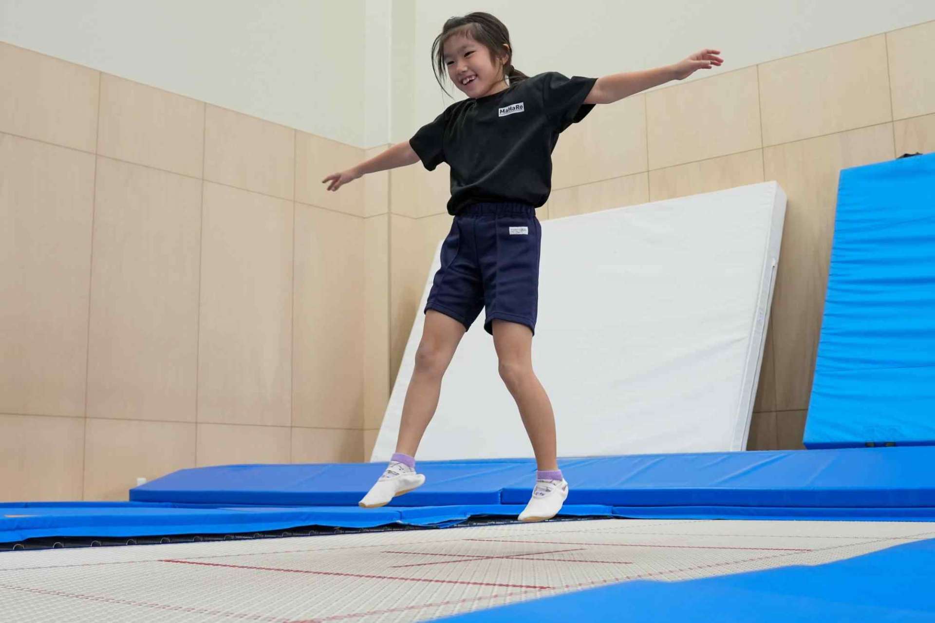 トランポリン | 熊本県菊陽町の習い事ならMaHaRoトランポリンクラブ