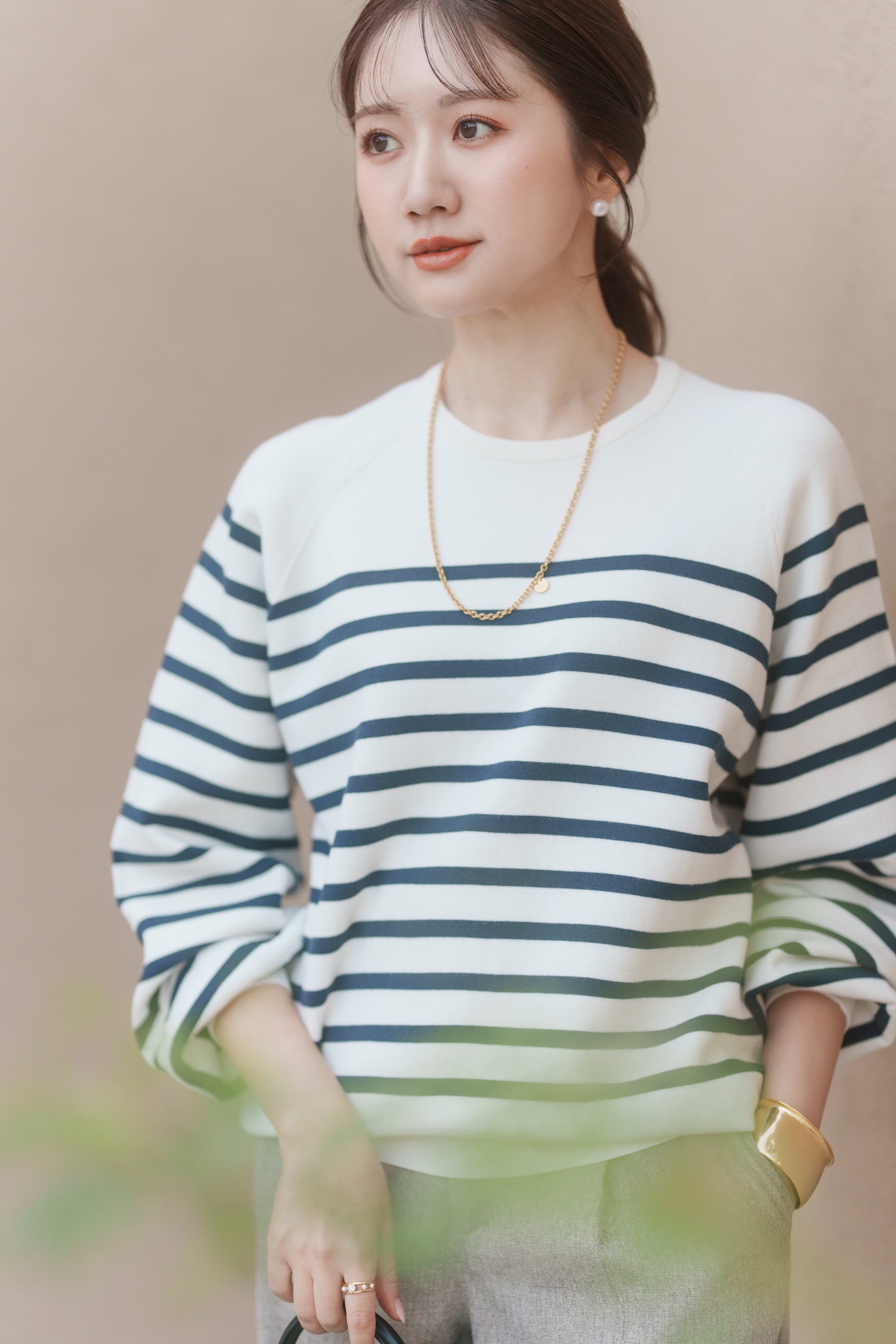 MEエンブロイダリーニットプルオーバー【リサイクルポリエステル