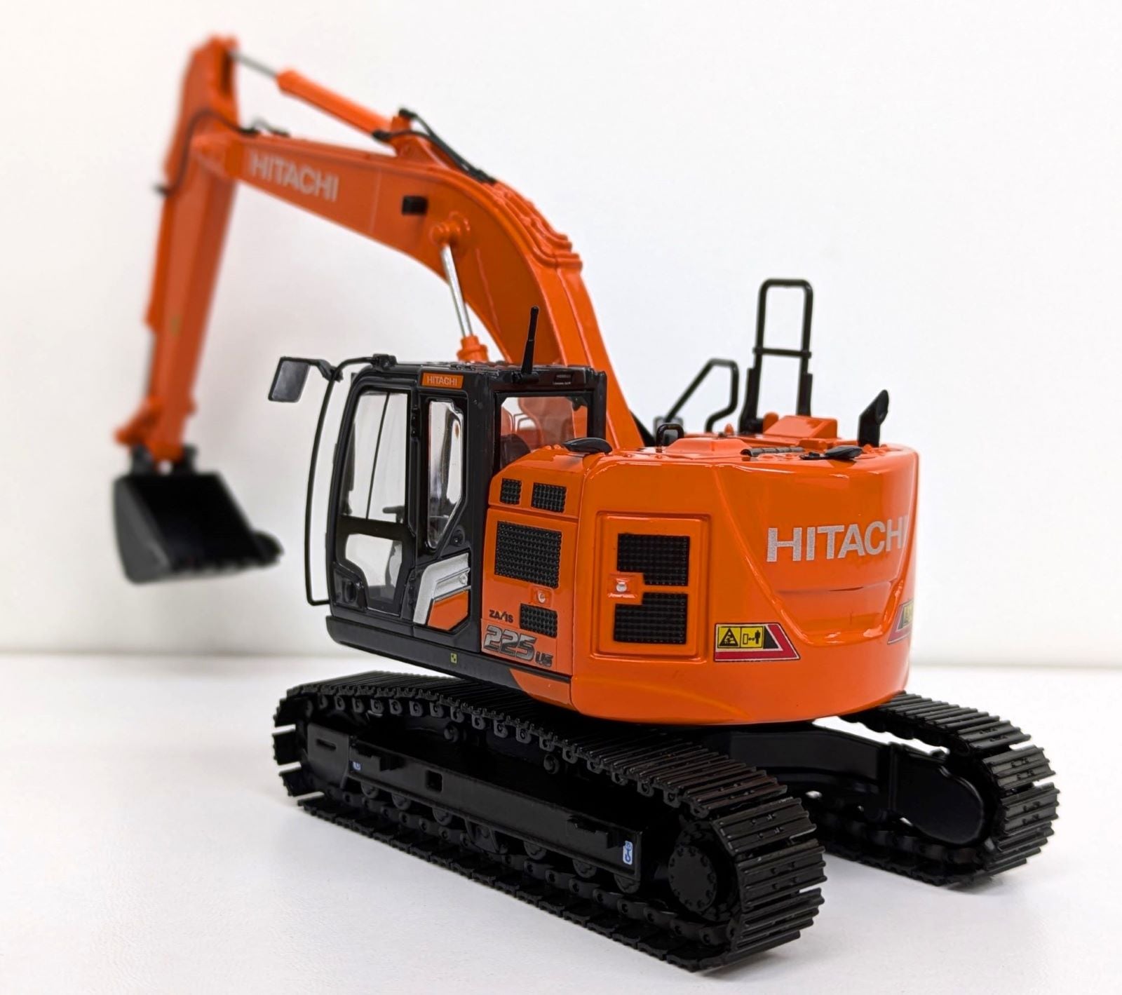 HITACHI ZX225US-7 EXCAVATOR | ショベル | Replica-model.com
