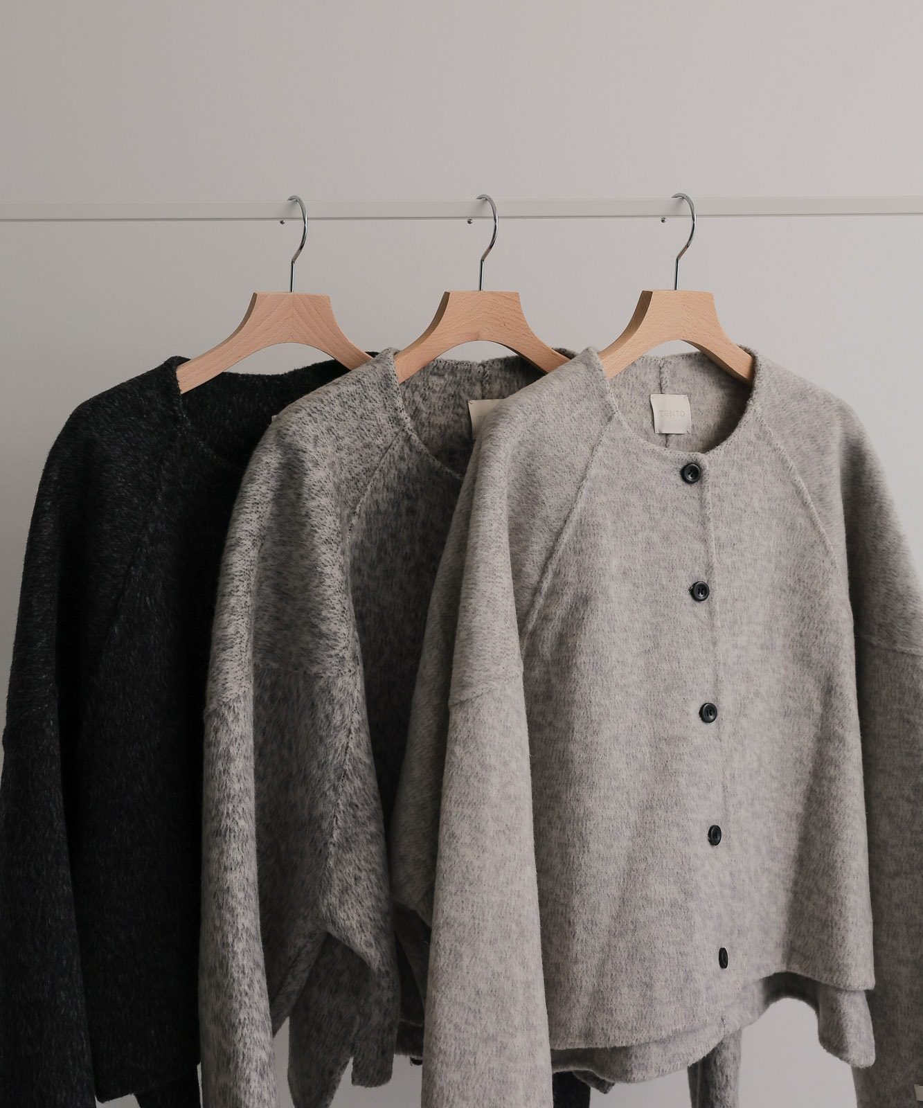 Oversized Collarless Short Coat | TENTO | TENTO online store