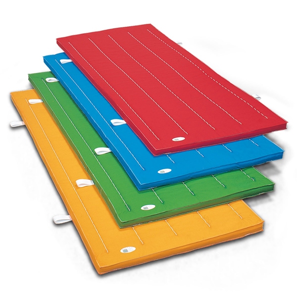 室内 鉄棒、体育体操マット、スケートボードセクション スケボーレール