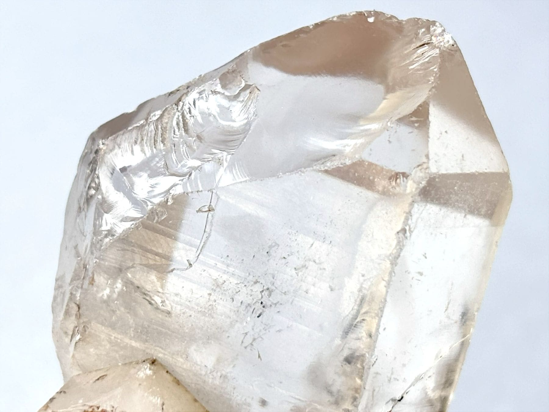 ライトニングクォーツ原石(雷水晶)